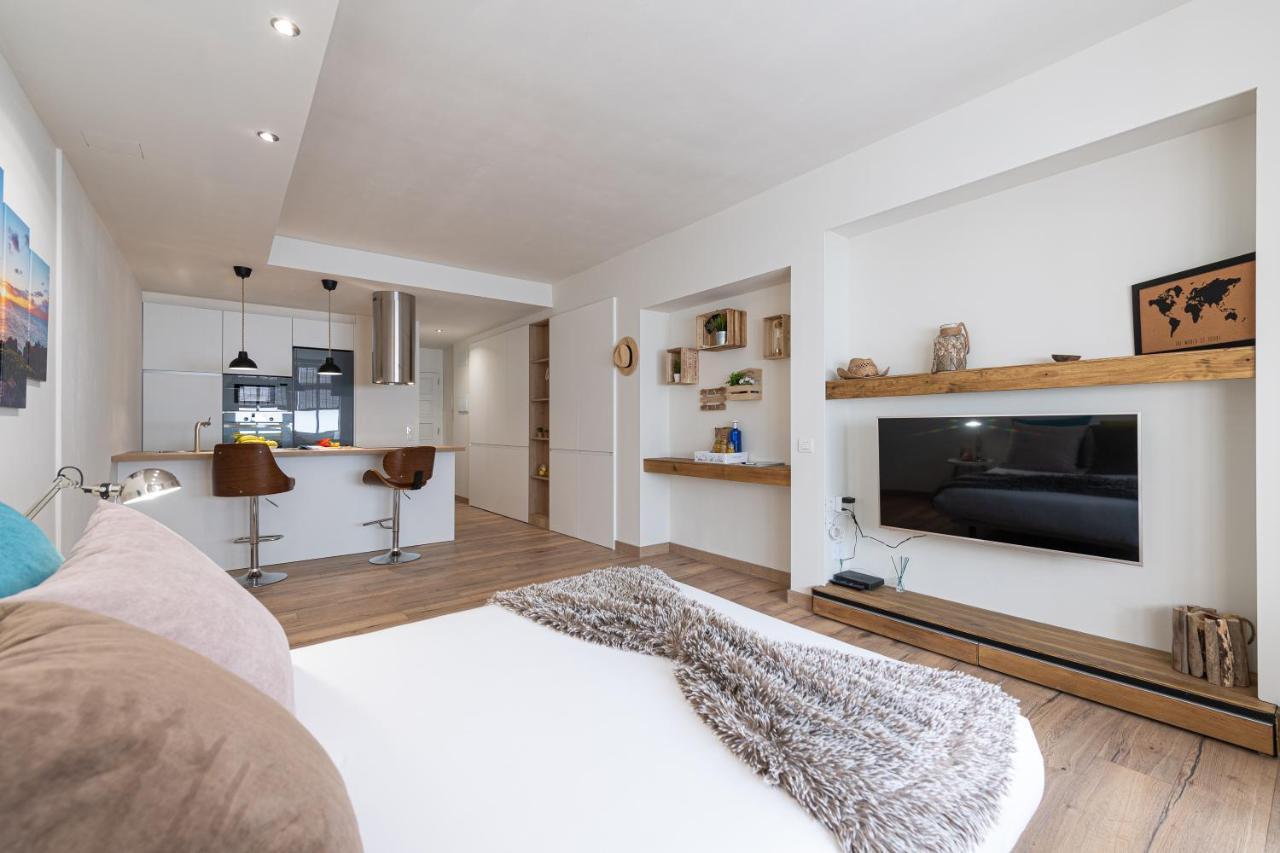 Moderno Estudio Junto A Plaza De Espana Apartment *