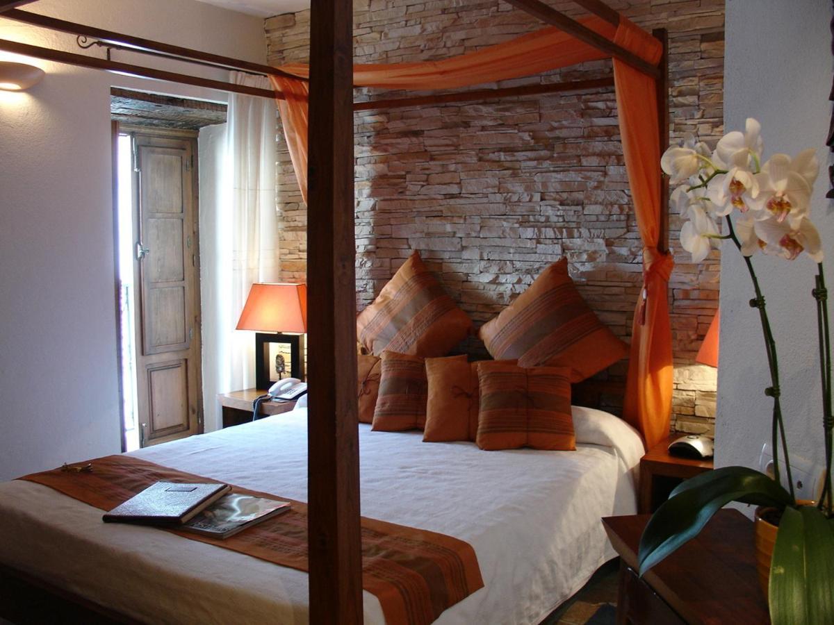 La - Old Town Hotel *