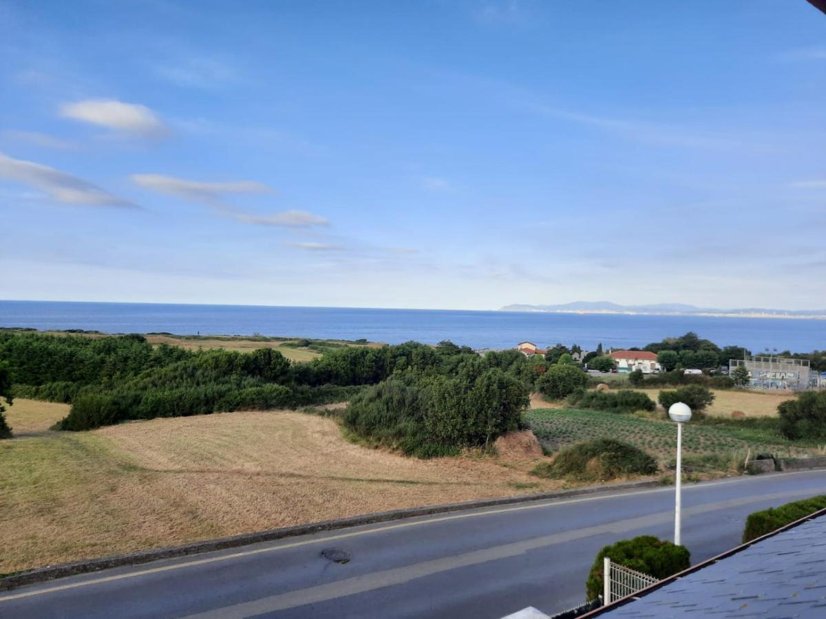 Chalet Adosado Con Encanto Junto Al Mar, En Castro Urdiales
