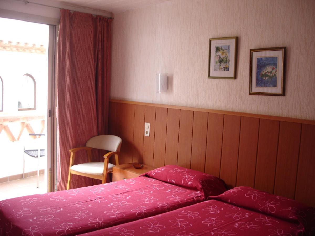 Hotel Maria Rosa *