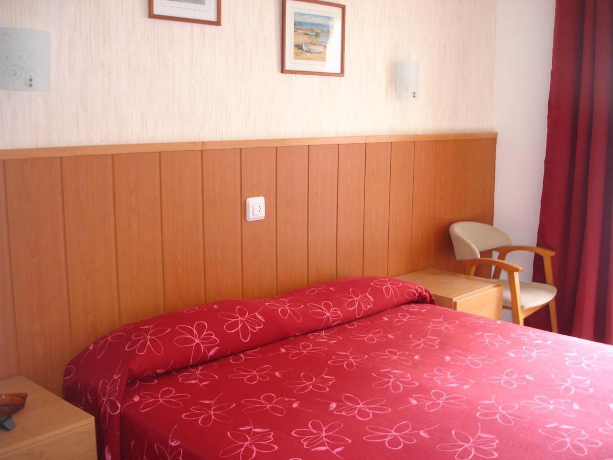 Hotel Maria Rosa *