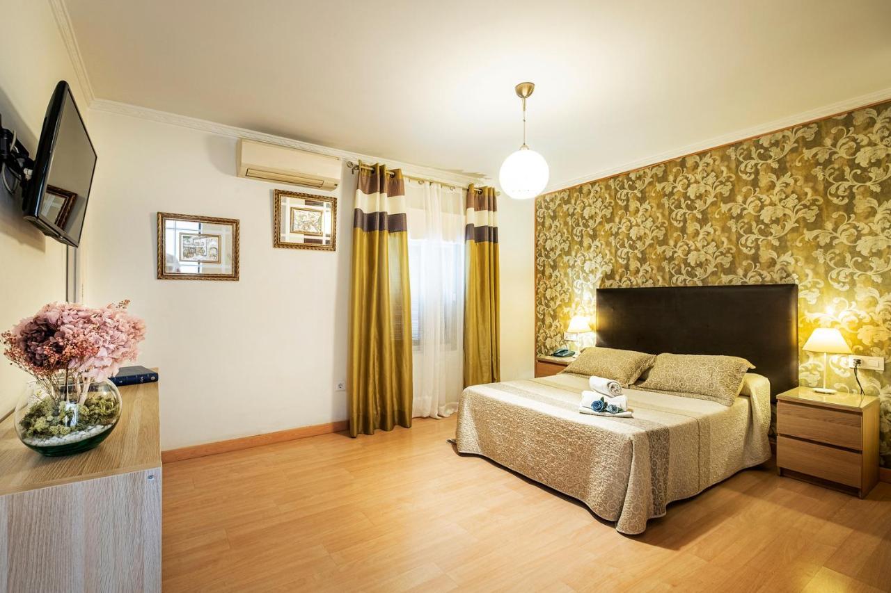 Hotel Gines *