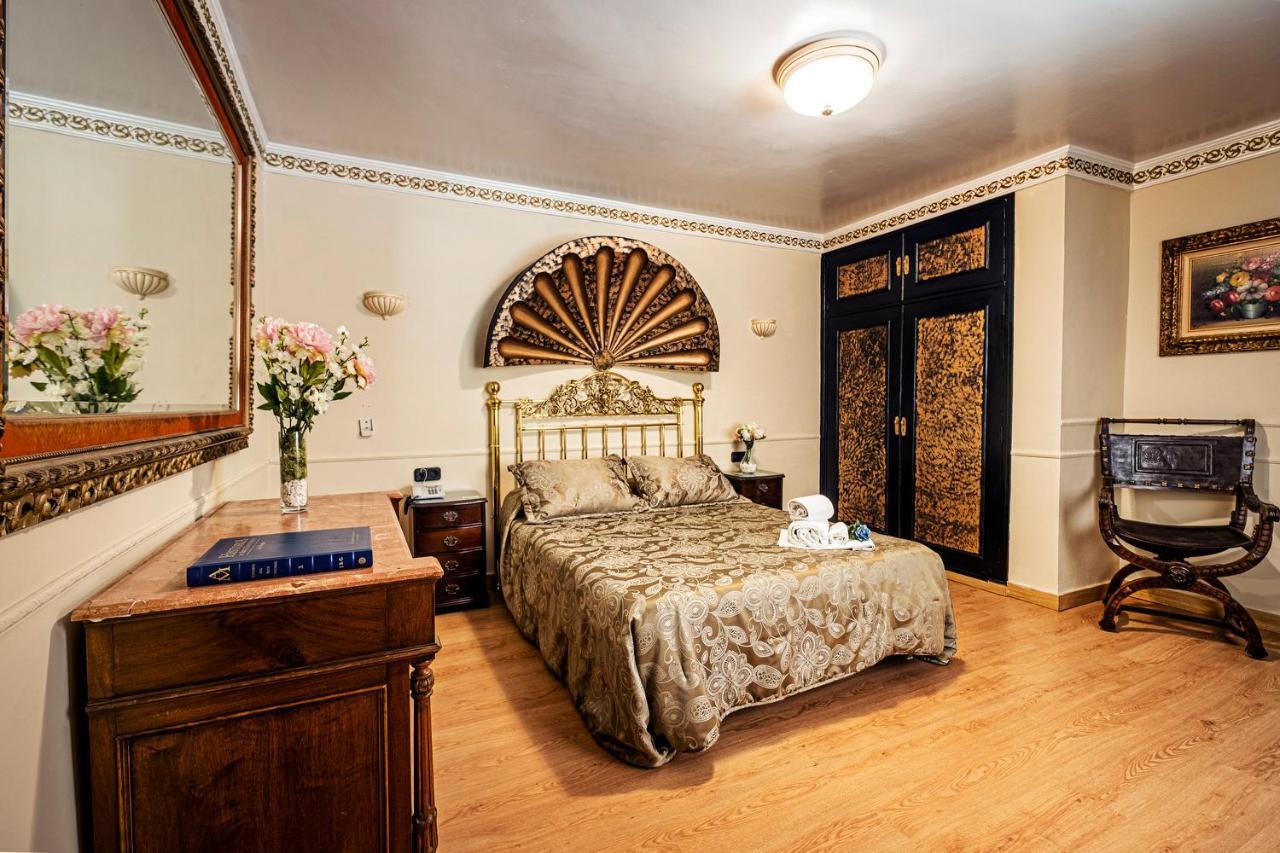 Hotel Gines Love hotel