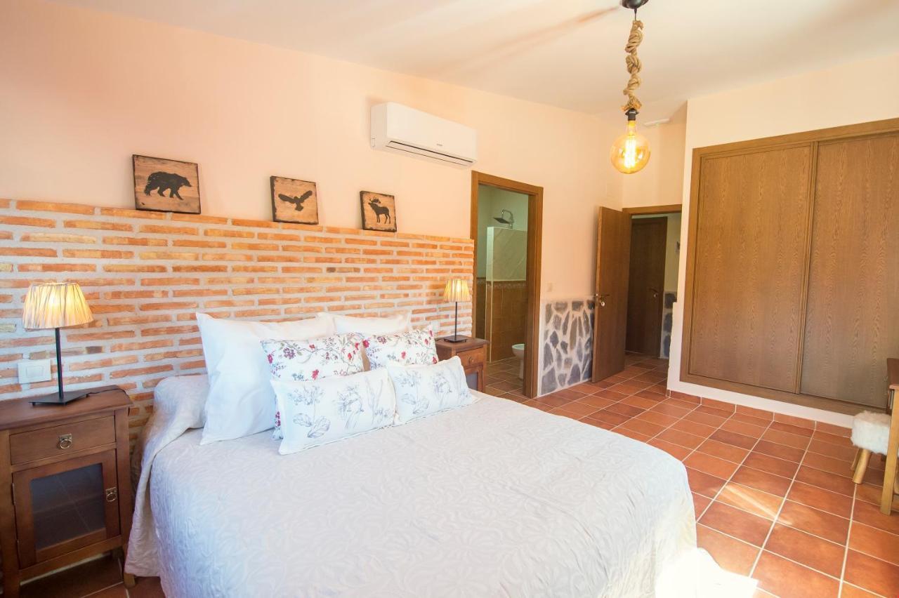Encinar De Flores Hotel