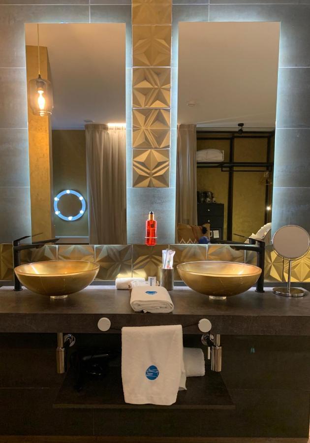 Mamma Mia Boutique - Only Adults 3*