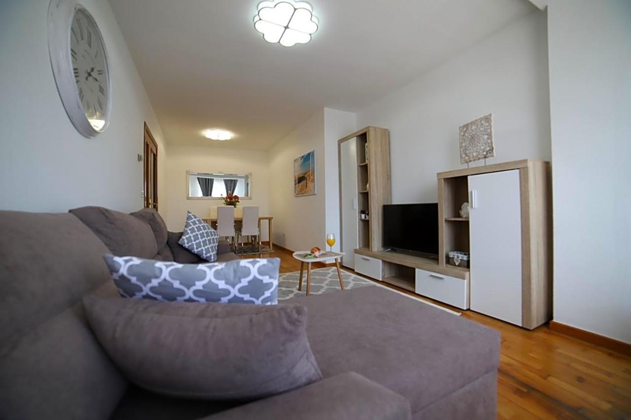 La Luz Del Arbeyal - Garaje Apartment