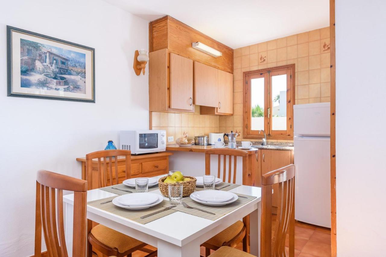 Gavina Villa, Cala Blanca *