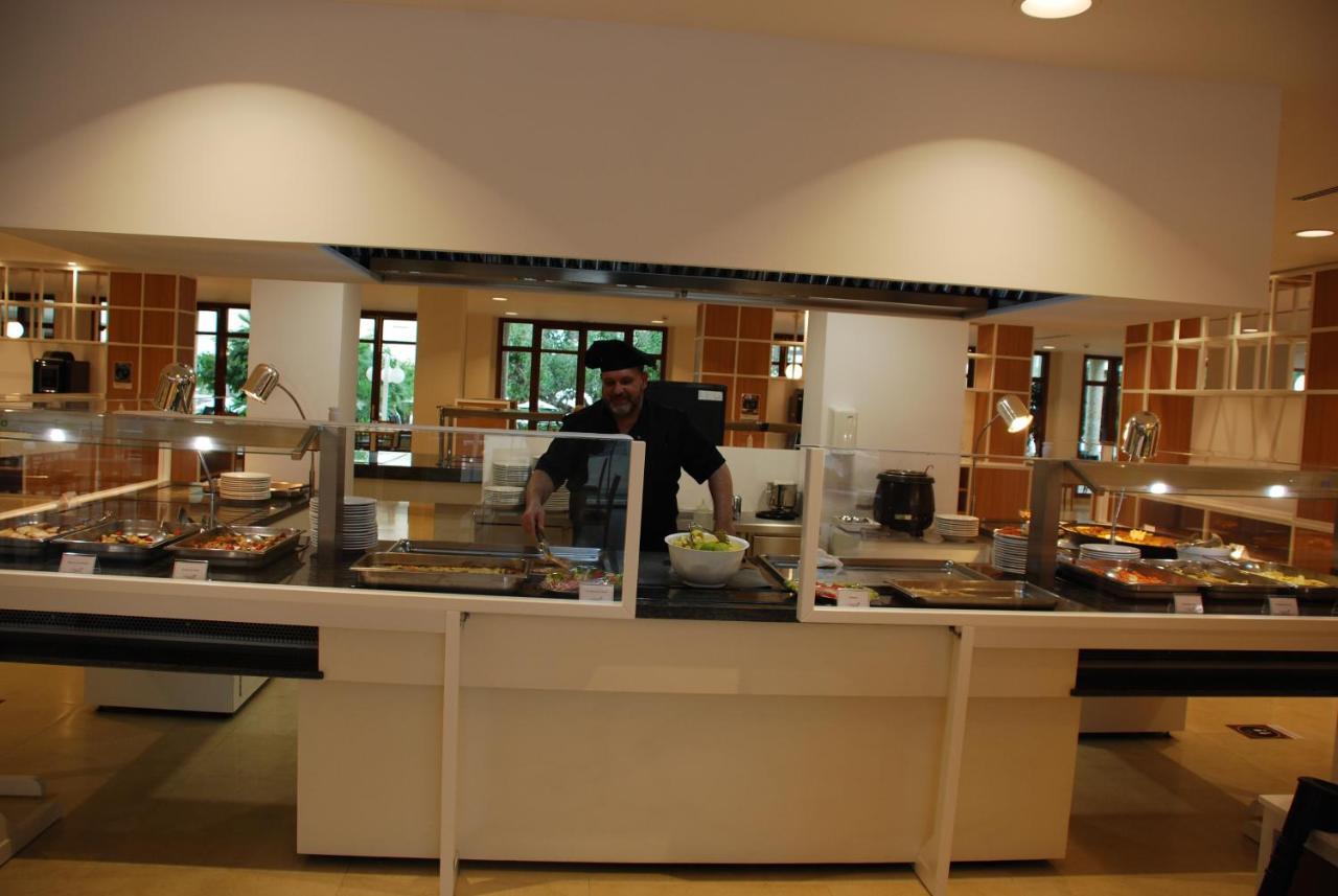Robles Hotel 3*