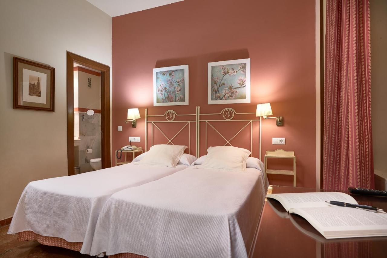 Hotel Murillo 2*