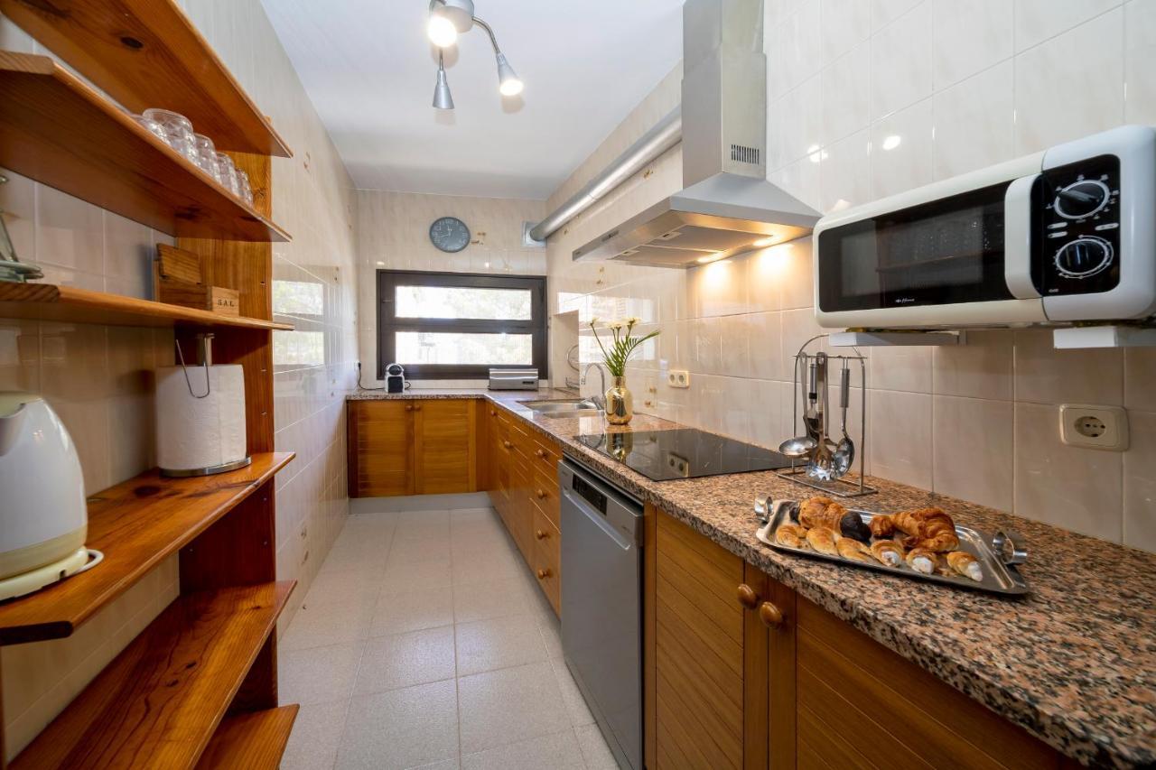 Villa 21 Sleeps Private Pool & Bbq Near Barcelona Rocafort (Catalonia)