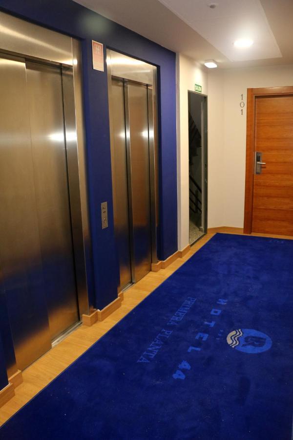 Hotel 44 3*
