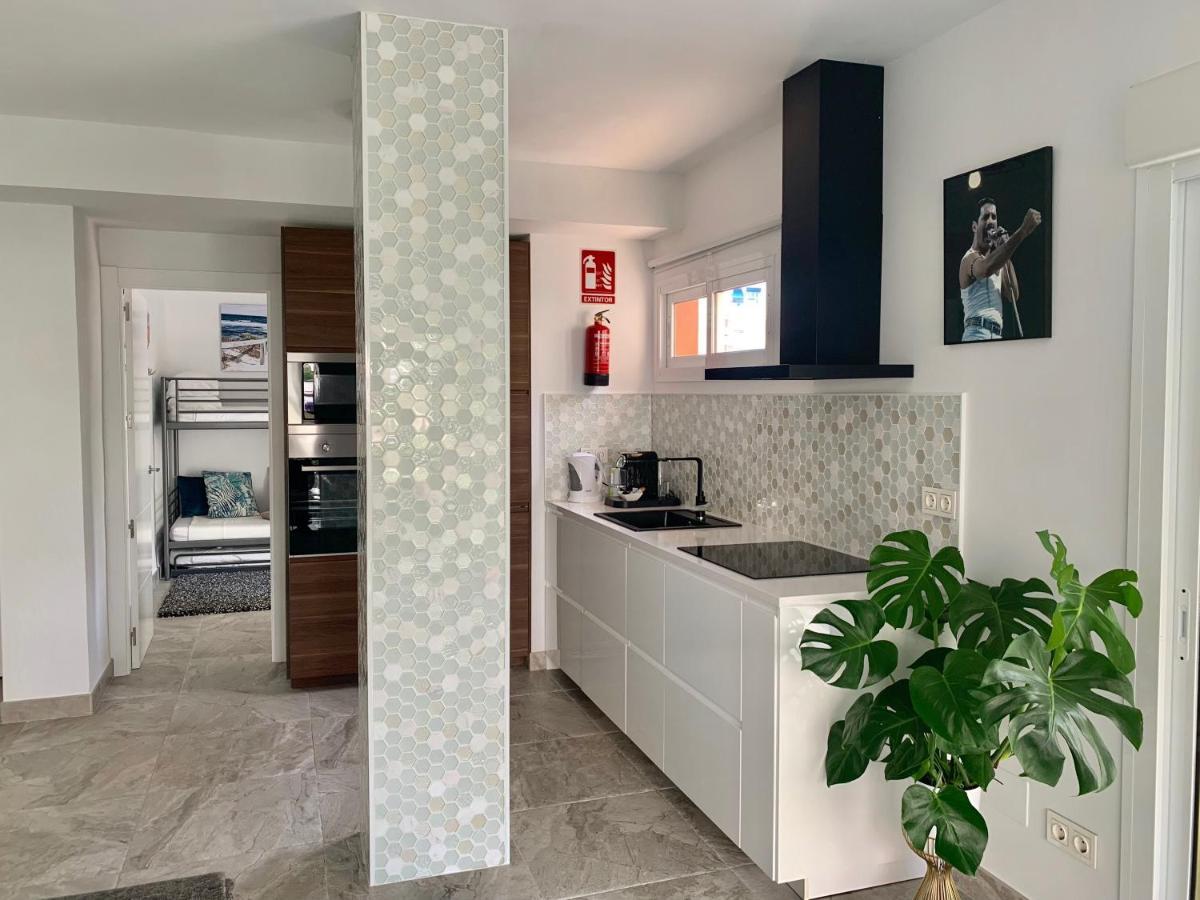Neptuno Beachfront Apartamento Marbella