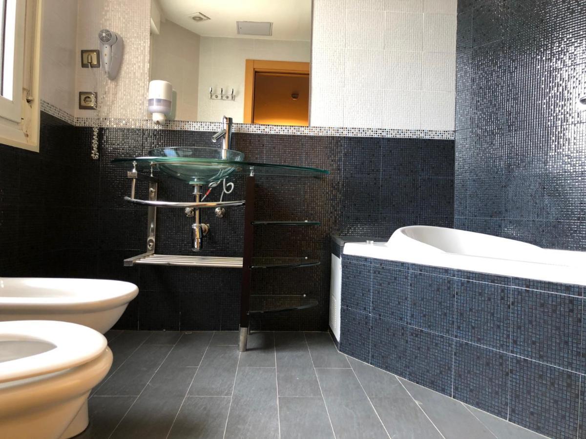 V.ciudad Hotel 3*