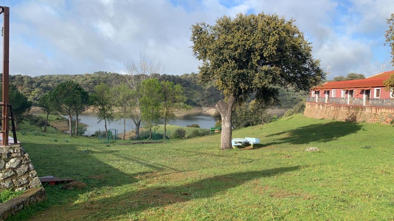 Rural Sierra Hueznar Country house El Pedroso