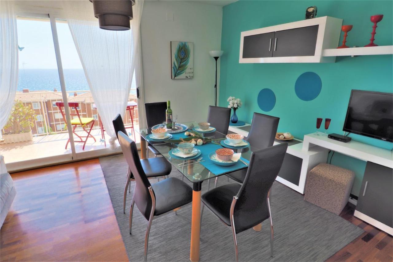 Nuria Seaview Beach-apartment Montgat