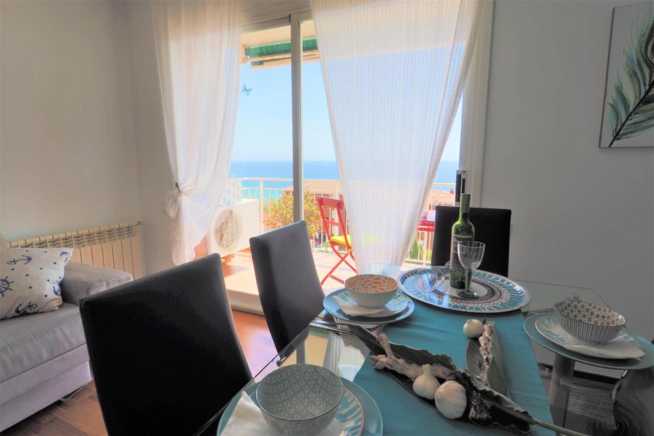 Nuria Seaview Beach-apartment Montgat
