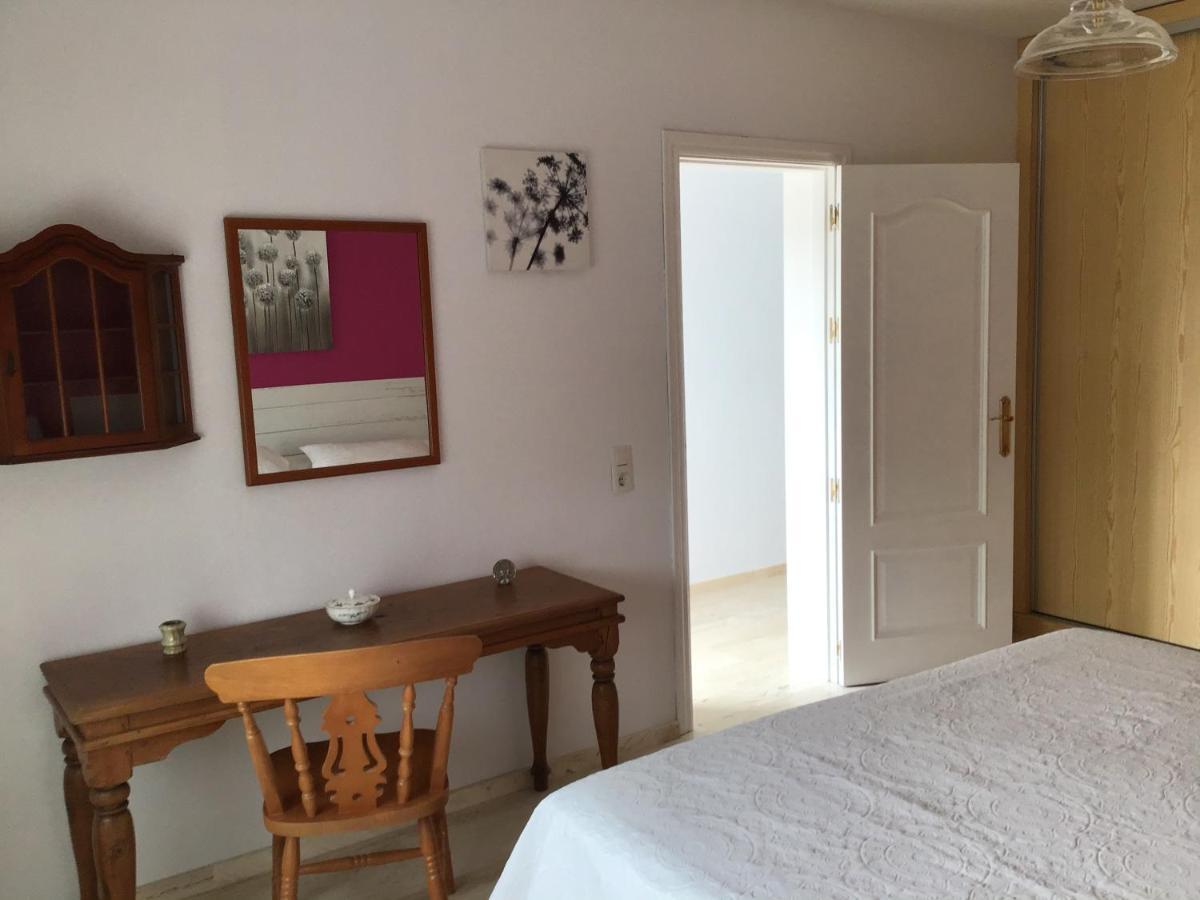 Abril Villa Competa