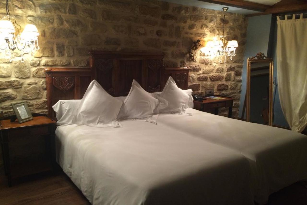Hospederia De Parajes Hotel