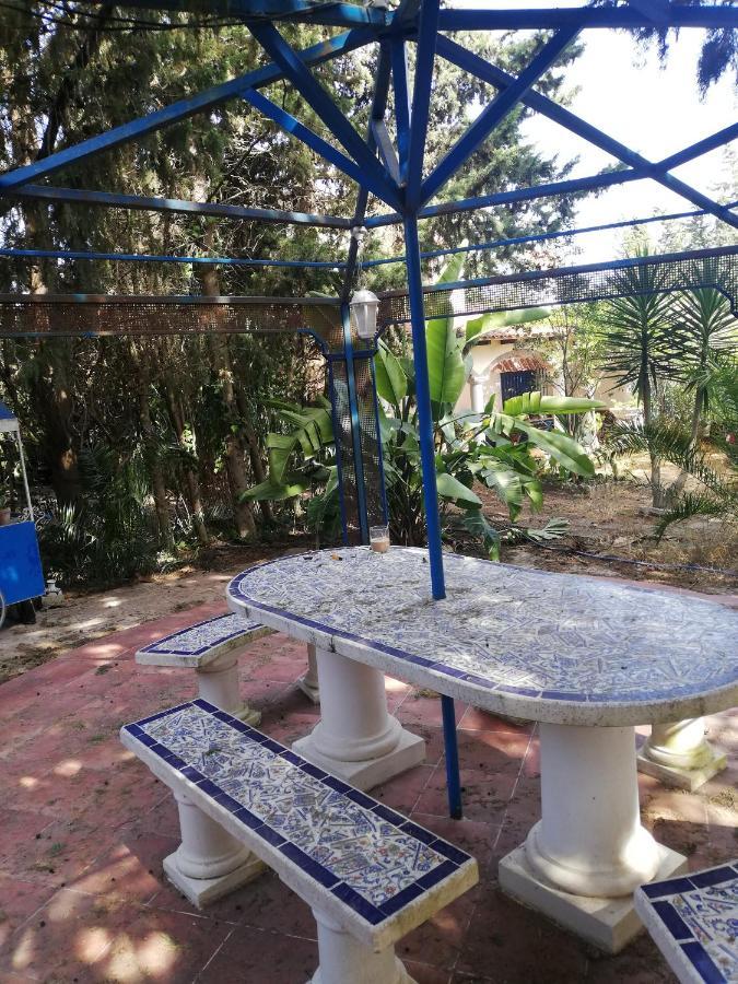 Casa De Huespedes *