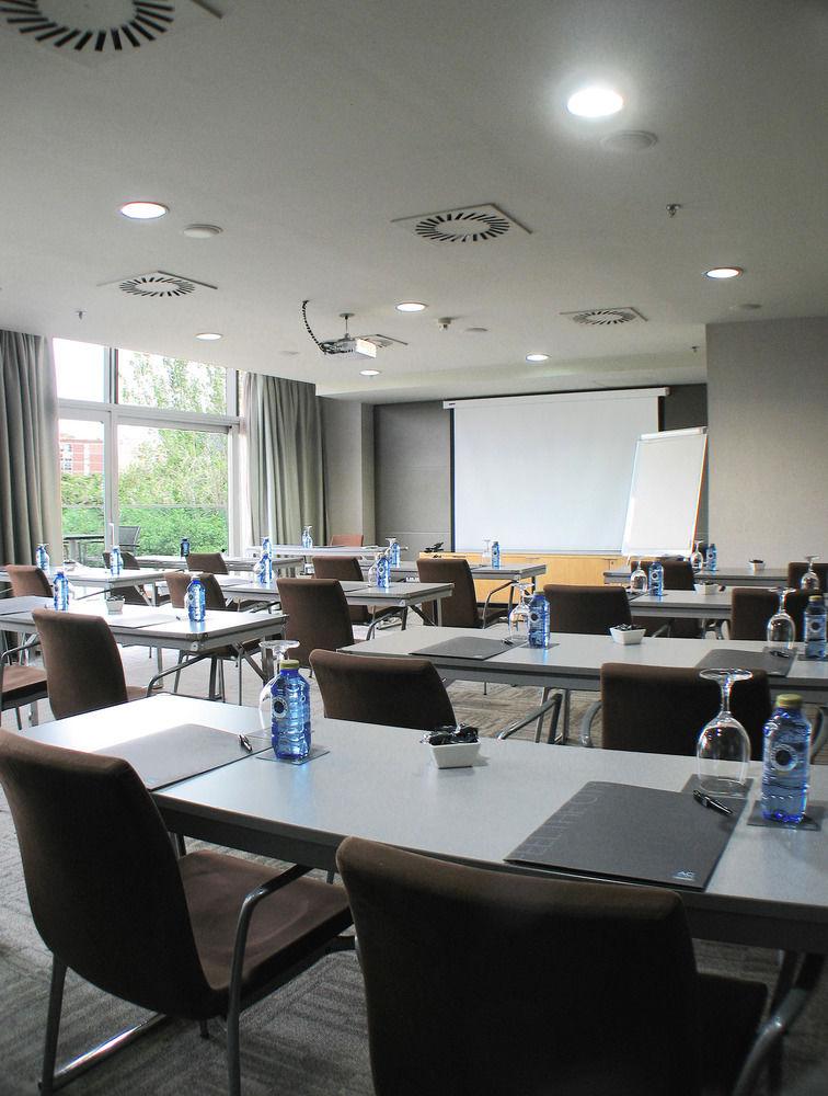 Hotel Ac Som By Marriott 4*