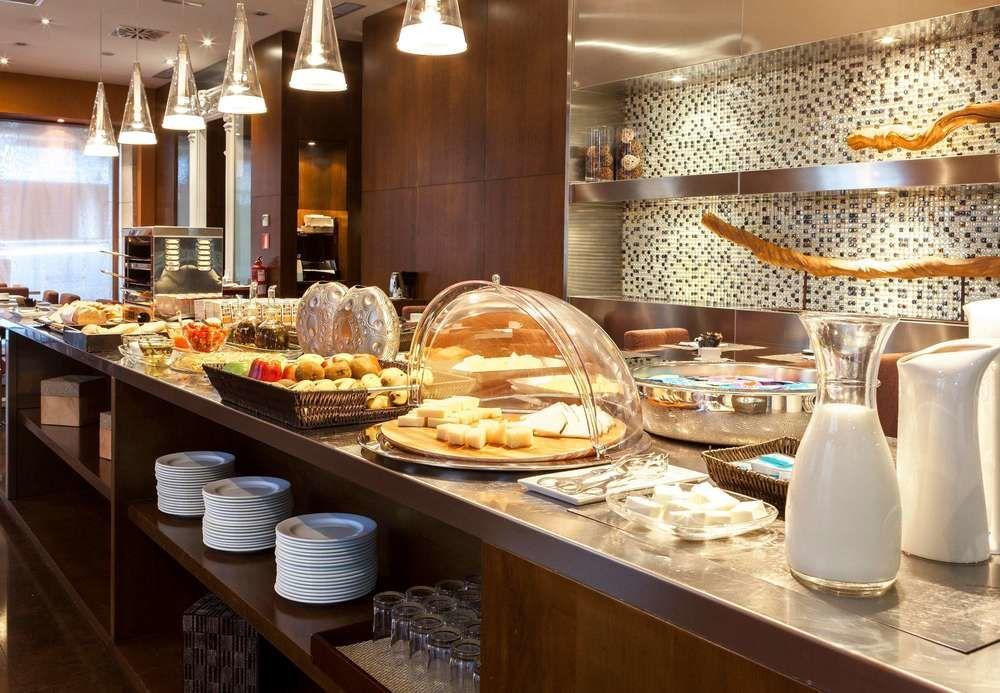 Ac Palacio Universal By Marriott Hotel