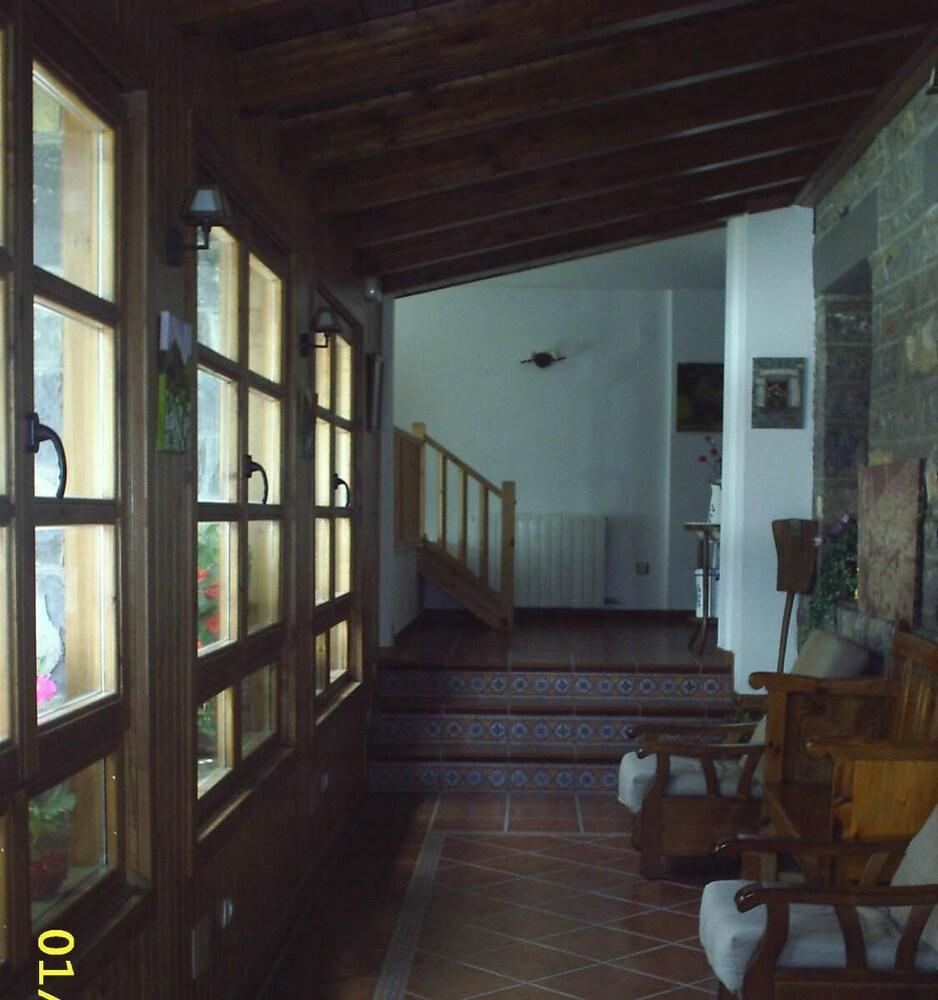Hotel Gabarre Broto