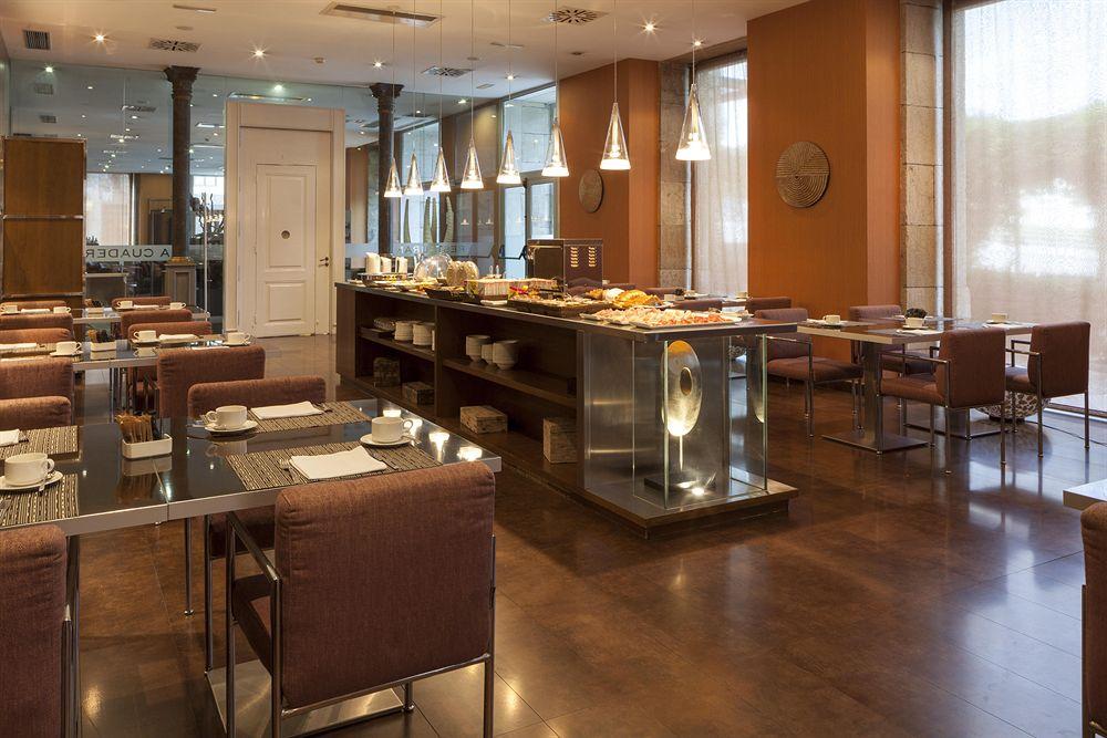 Hotel Ac Palacio Universal By Marriott