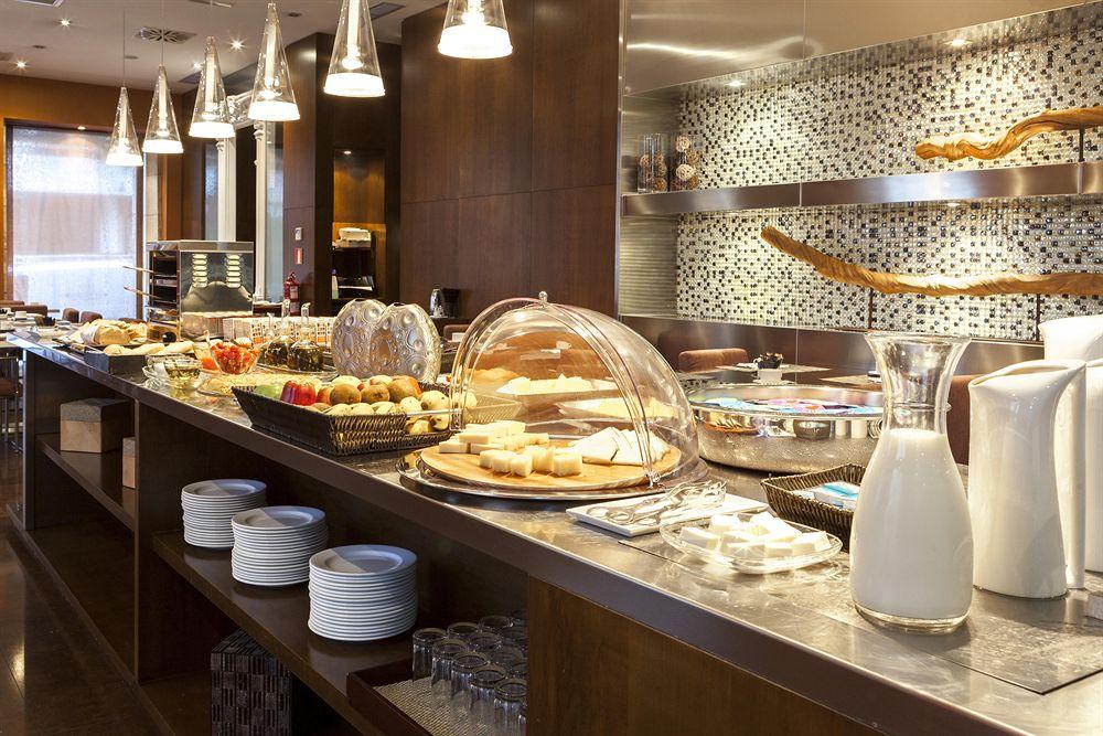 Ac Palacio Universal By Marriott Hotel