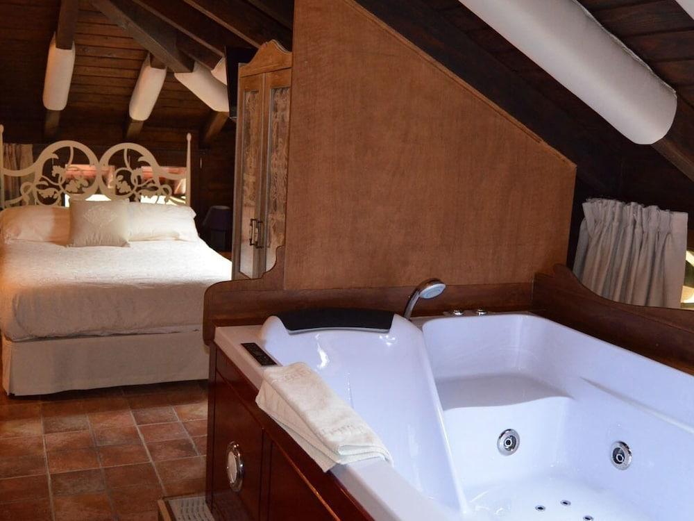 Inn Akla La Casa Del Puente 3*