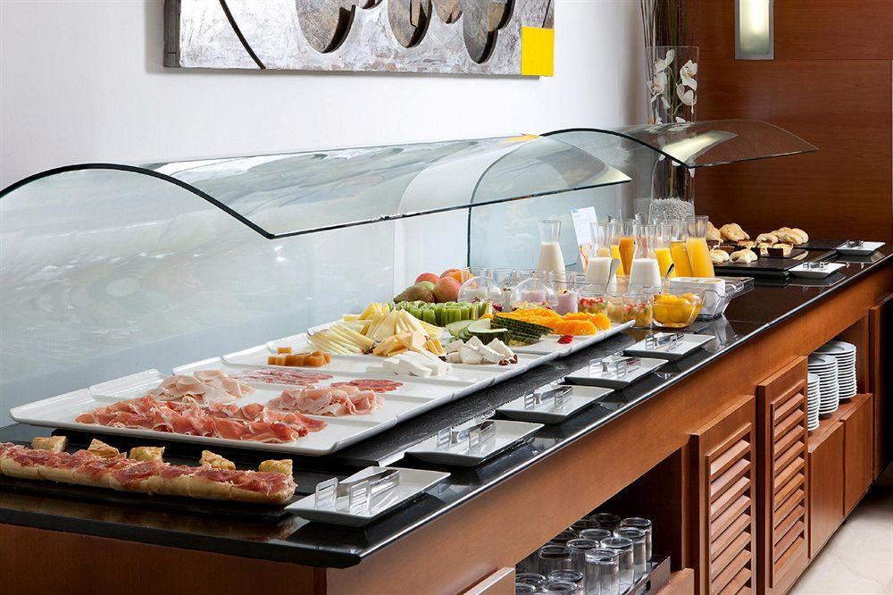 Occidental Hotel 4*