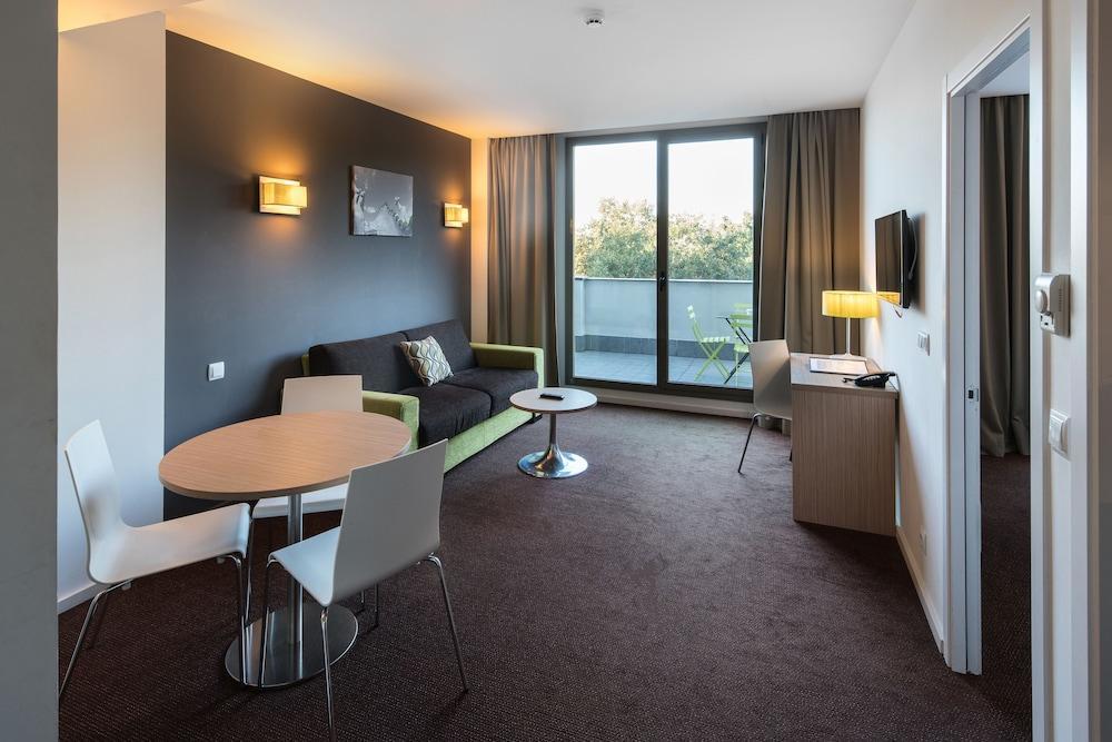 Hotel Barcelona Sant Cugat 4*