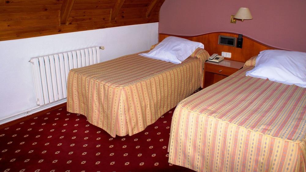 Edelweiss Hotel Arties