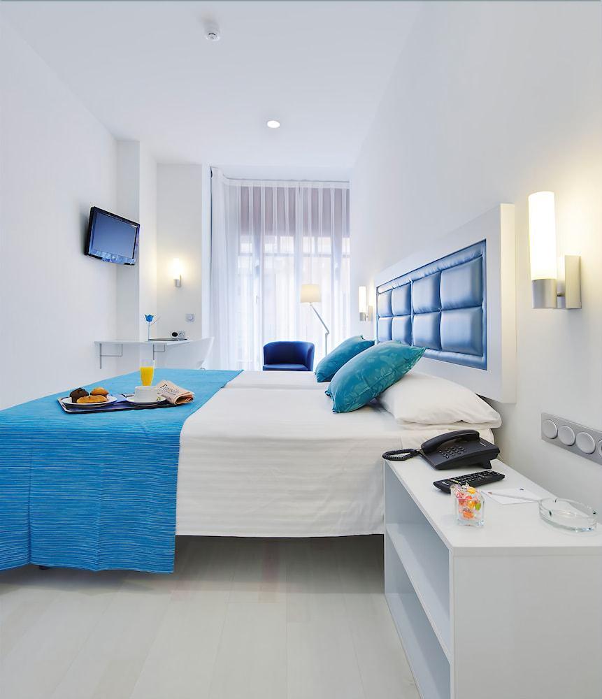 Santa Rosa, Blue Hotel