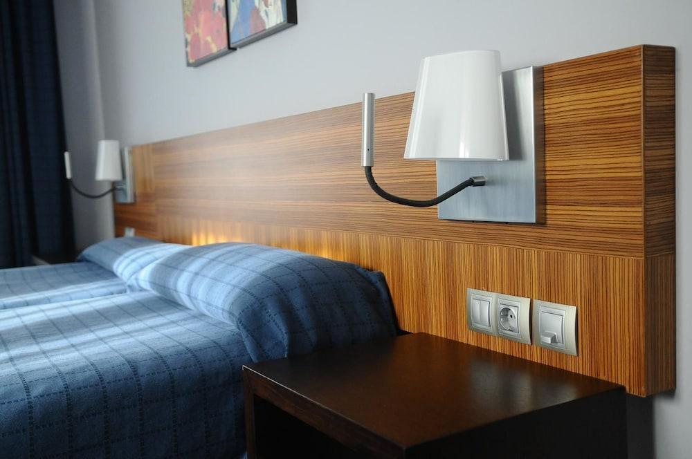 Apartamentos Turisticos Noray Apartment *