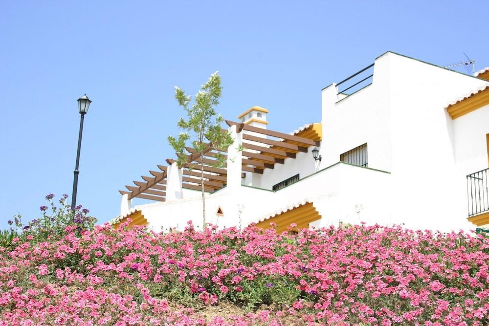 Castillo De Zalia Conjunto Rural Hotel Alcaucín
