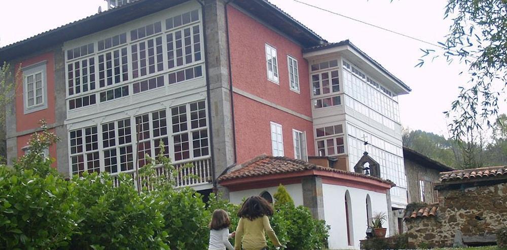 Rural Palacio De 2* Libardón