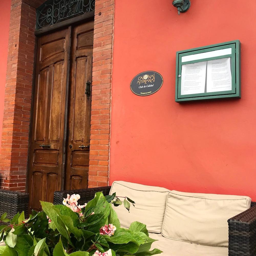 Rural Palacio De 2* Libardón