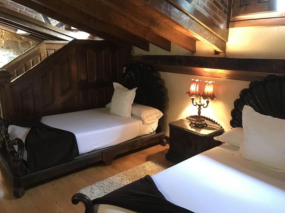 Palacio De Trasvilla 3* Escobedo