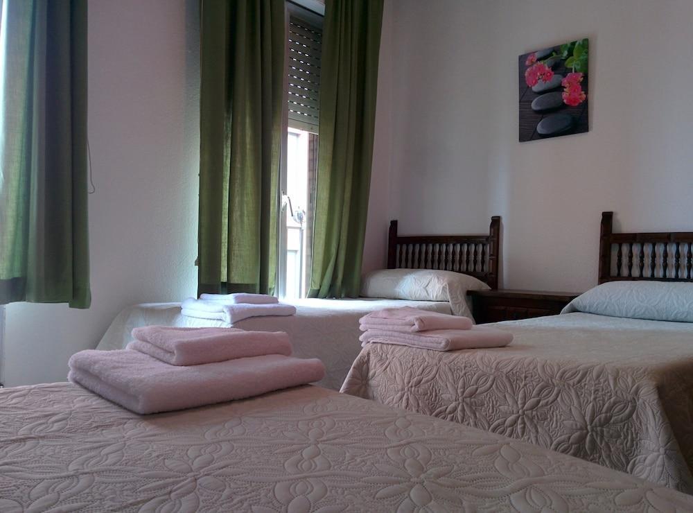 Santa Barbara Guest house 2*