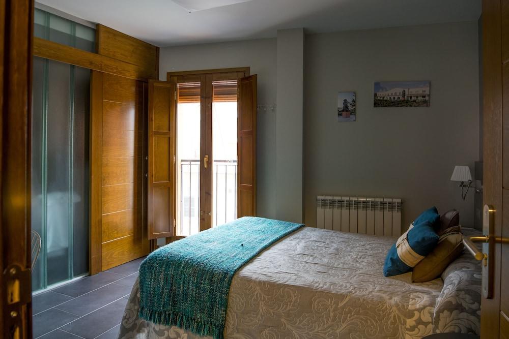 Rural Emina 3*