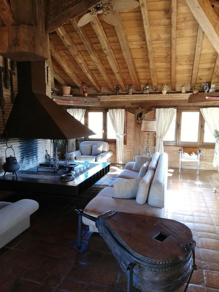 Rural Castillo De Hotel