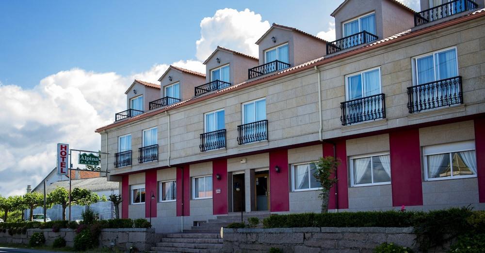 Hotel Alpina