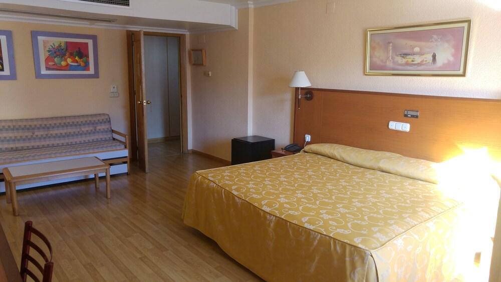 Hotel Cabañas Puertollano