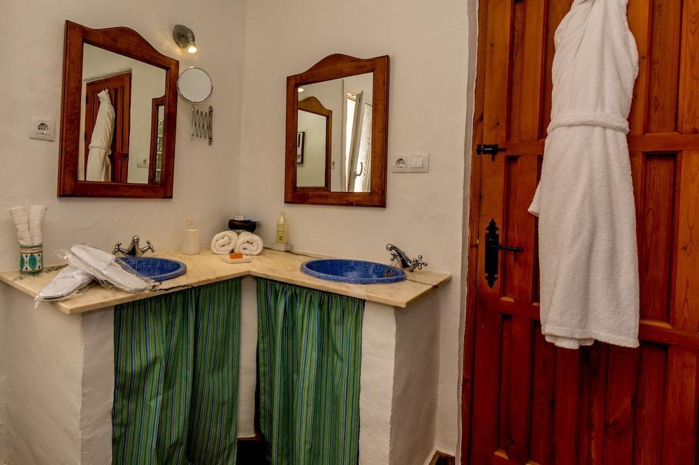 Castaños Hotel Cartajima