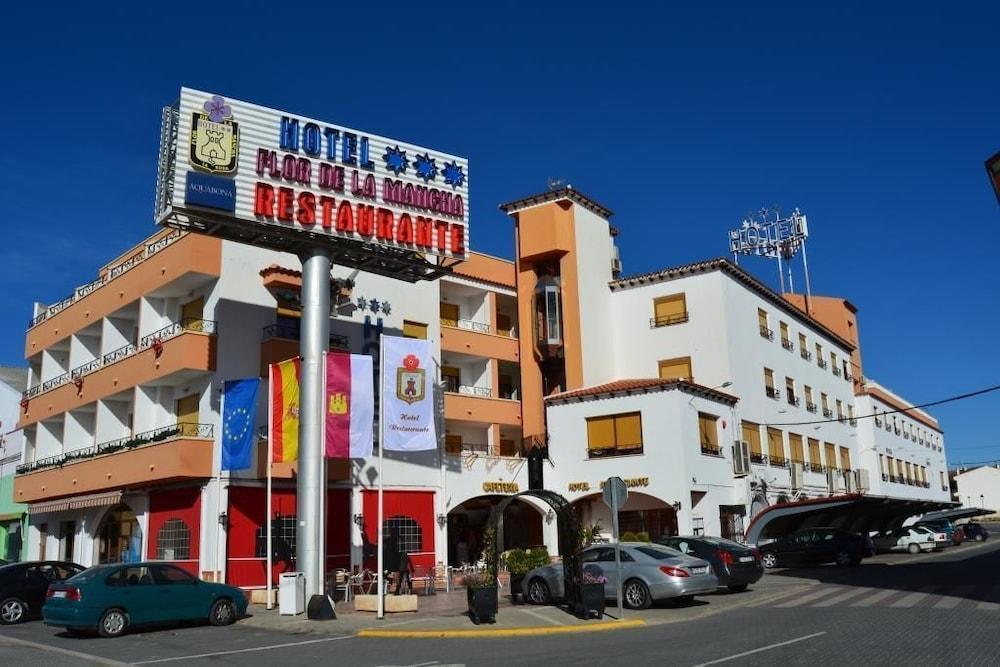 Hotel Flor De La Mancha