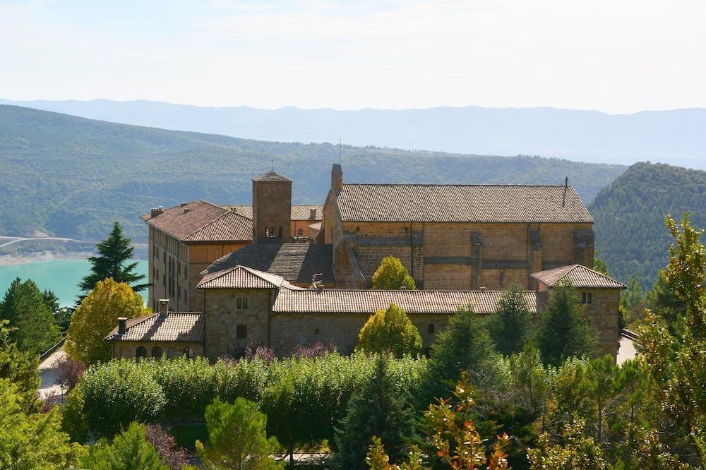 Monasterio De Leyre 2*