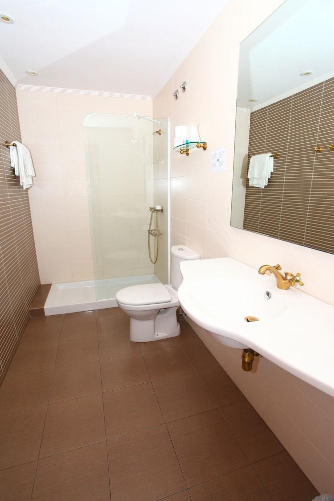 Monasterio De Leyre Hotel 2*