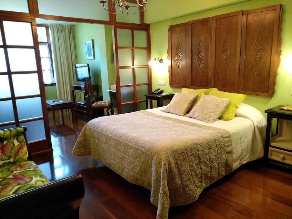 Casa Vieja Del Sastre Soto de Luina