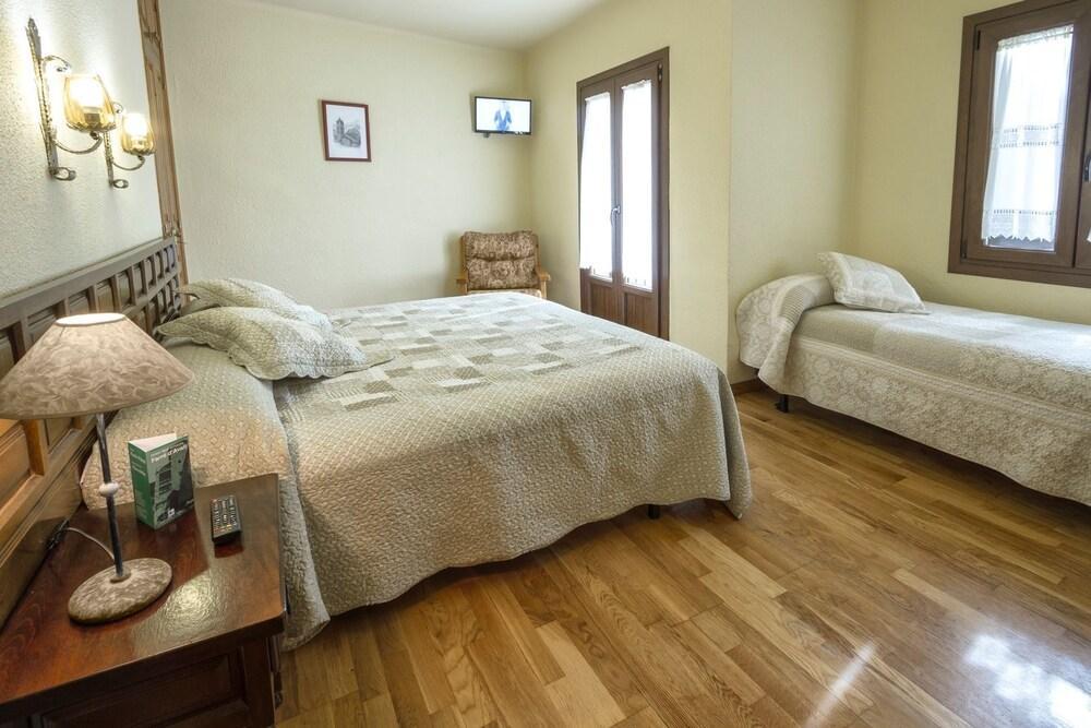 Farre D'avall Hotel Barruera