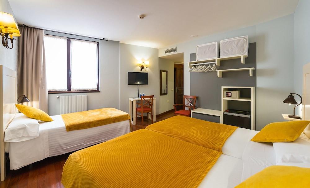 Hotel Alda Via Leon